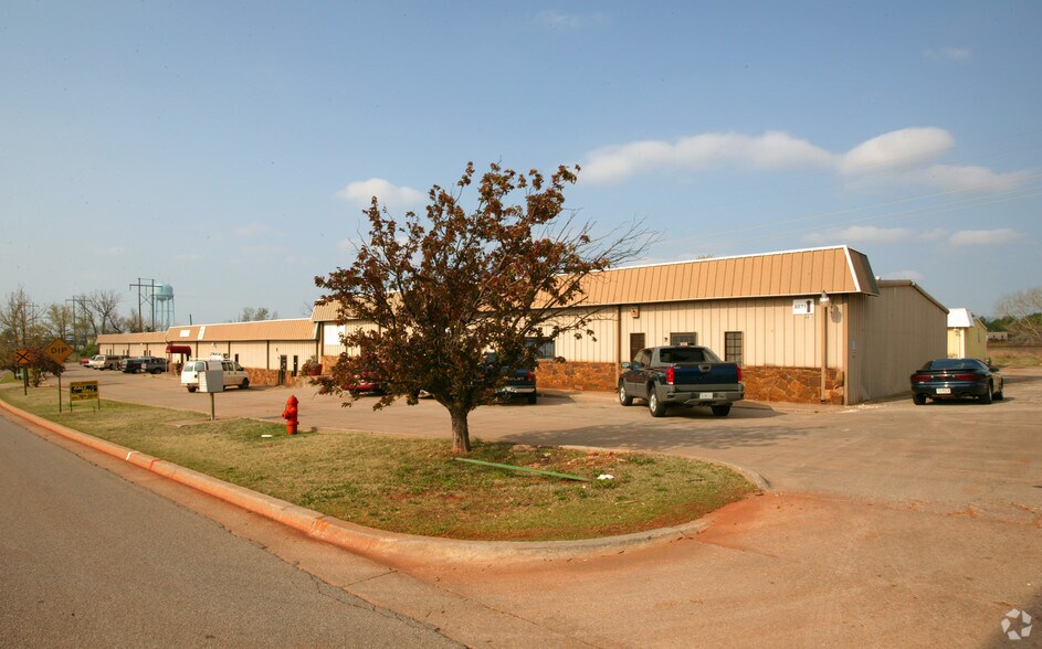 More Photos Of 8001 N Classen Blvd, Oklahoma City Unknown For Lease