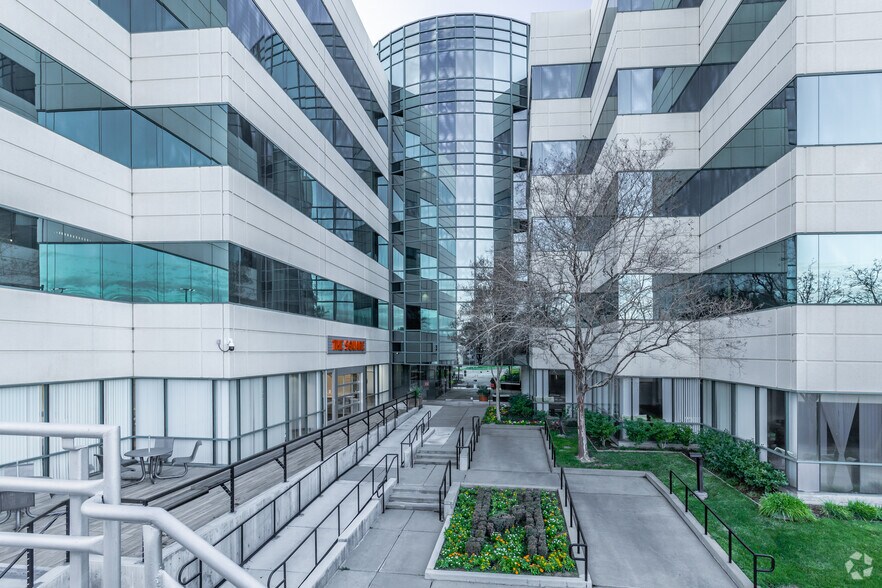 More Photos Of 2180 Harvard St, Sacramento Office For Lease