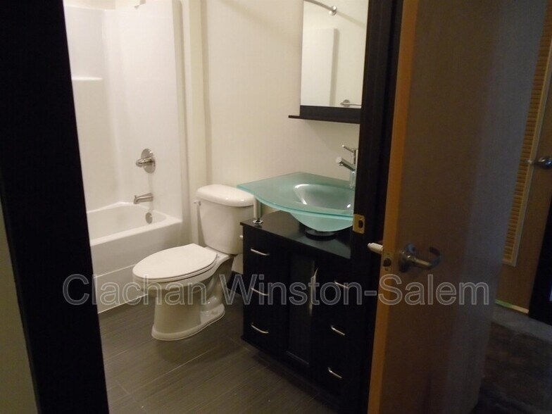 More Photos Of 50 W 4th St, Winston-Salem Apartments For Lease