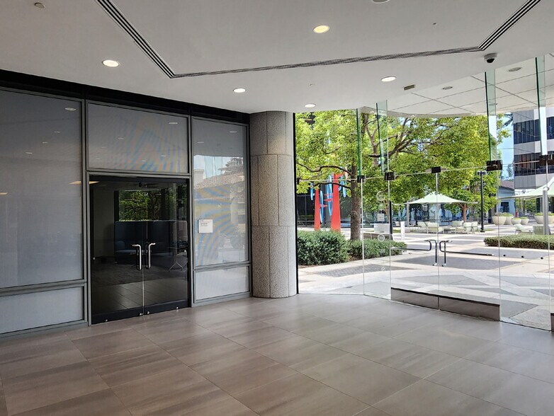 More Photos Of 18400 Von Karman Ave, Irvine Office For Lease