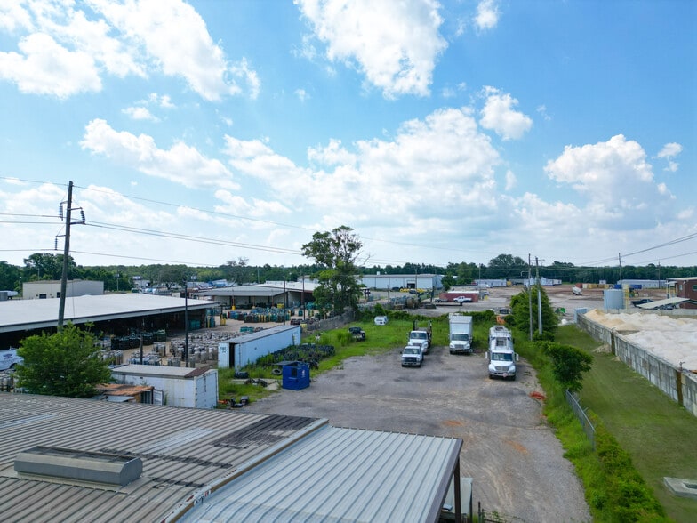 More Photos Of 5420 Hamilton Blvd, Theodore Auto Repair For Sale