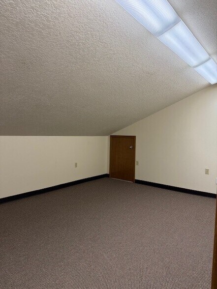 More Photos Of 24461 Welches Rd, Welches Medical For Lease