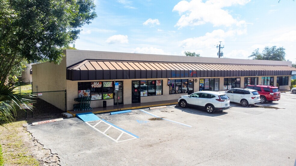 More Photos Of 3355 Lake Worth Rd, Palm Springs Storefront Retail Office For Lease