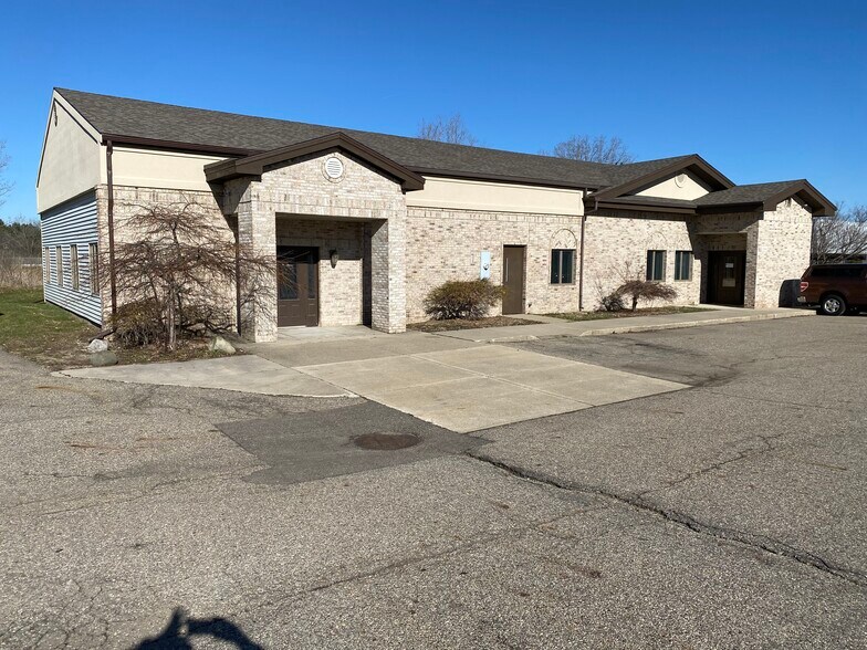 More Photos Of 2860 Jolly Rd, Okemos Office For Lease