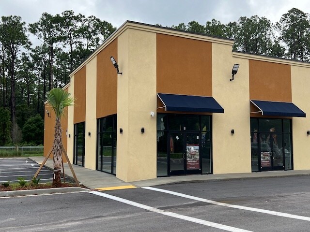More Photos Of 11025 Lem Turner Rd, Jacksonville Storefront For Lease