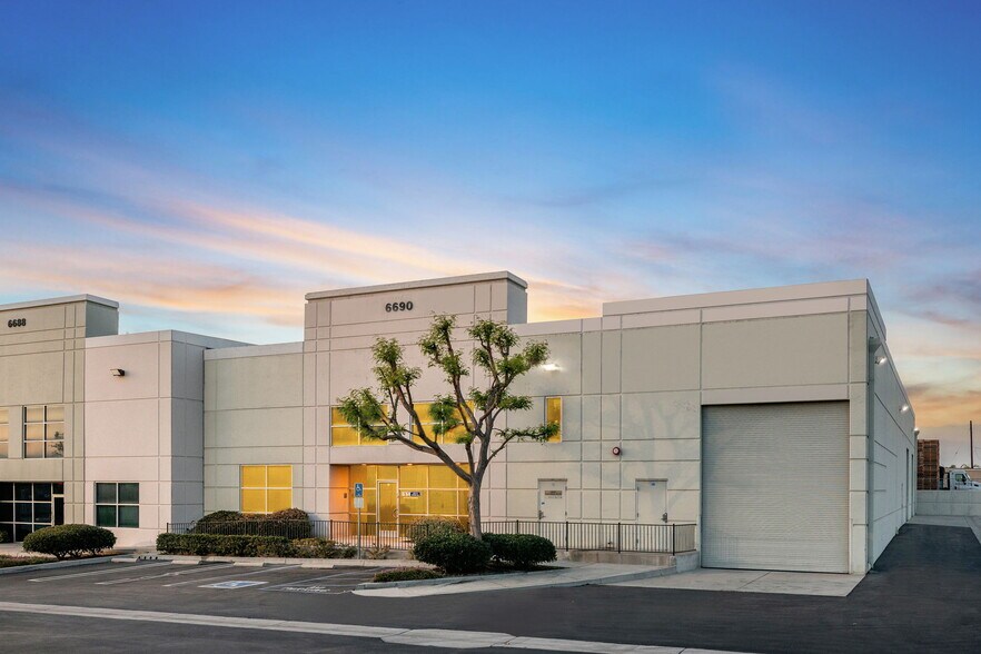 More Photos Of 6690 Doolittle Ave, Riverside Warehouse For Sale