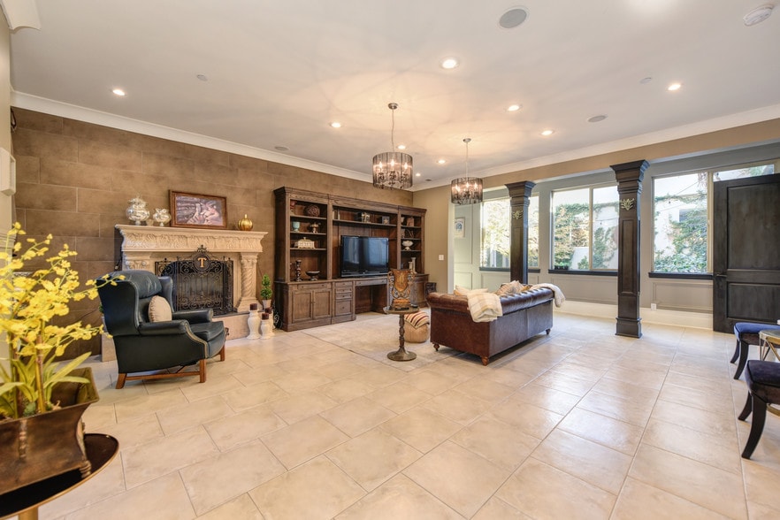 More Photos Of 8734 Sotheby Ct, Fair Oaks Assisted Living For Sale