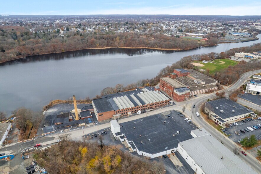More Photos Of 721 School St, Pawtucket Manufacturing For Lease