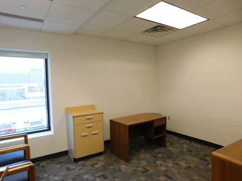 More Photos Of 7300 France Ave S, Edina Medical For Lease