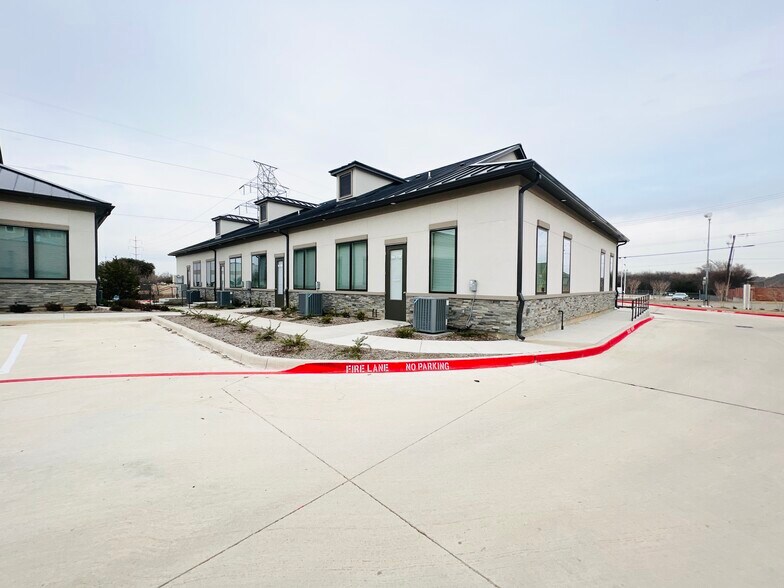 More Photos Of 525 Shiloh Rd, Plano Medical For Lease
