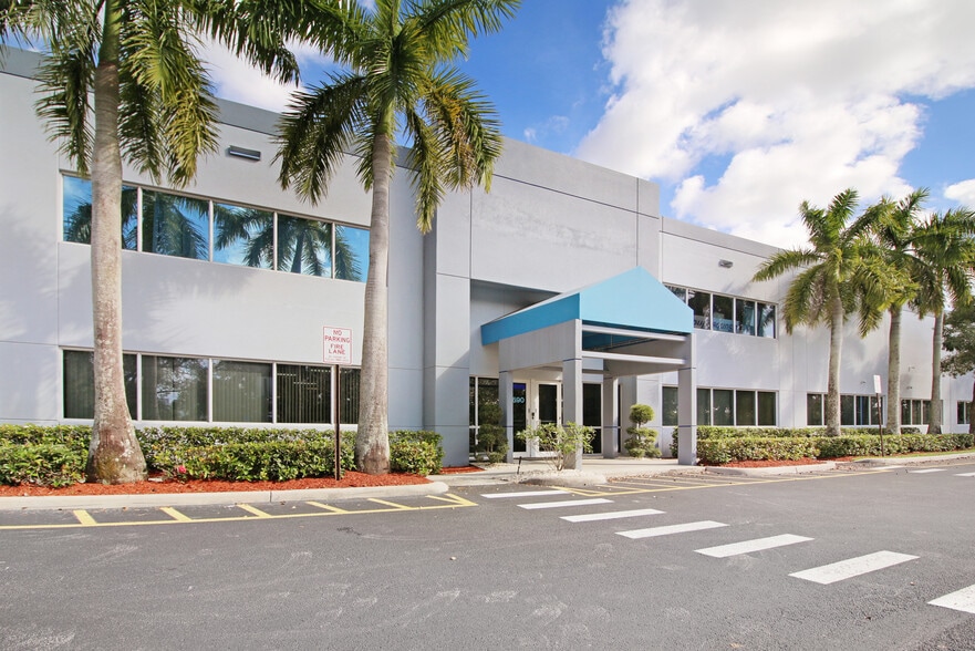 Primary Photo Of 6690 N Hiatus Rd, Tamarac Distribution For Sale