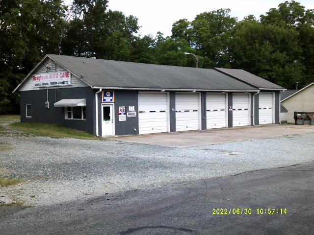 Primary Photo Of 103 E Rockway St, Durham Auto Repair For Lease