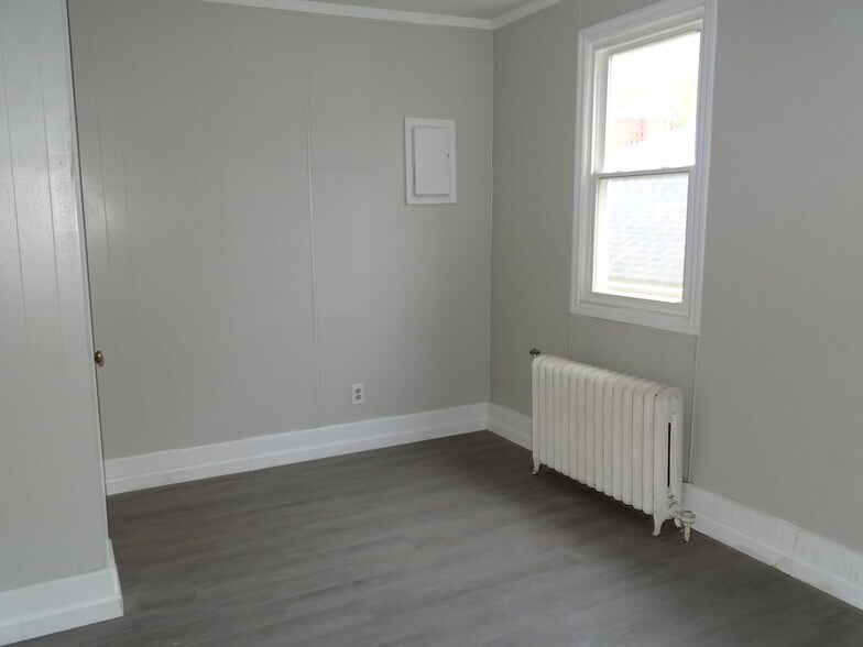 More Photos Of 519 Rock St, Shamokin Storefront Retail Residential For Sale