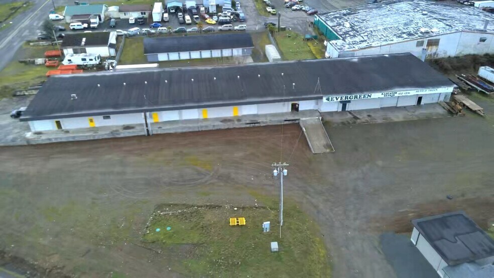 More Photos Of 212 N Gales St, Port Angeles Warehouse For Lease
