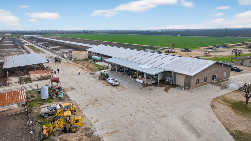 More Photos Of 23388 Road 180, Lindsay Land For Sale