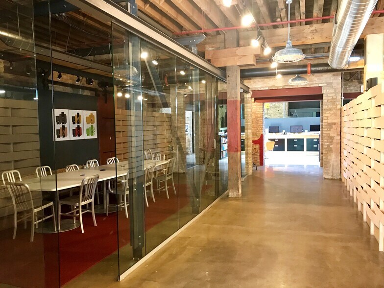 More Photos Of 1828 W Hubbard St, Chicago Loft Creative Space For Lease