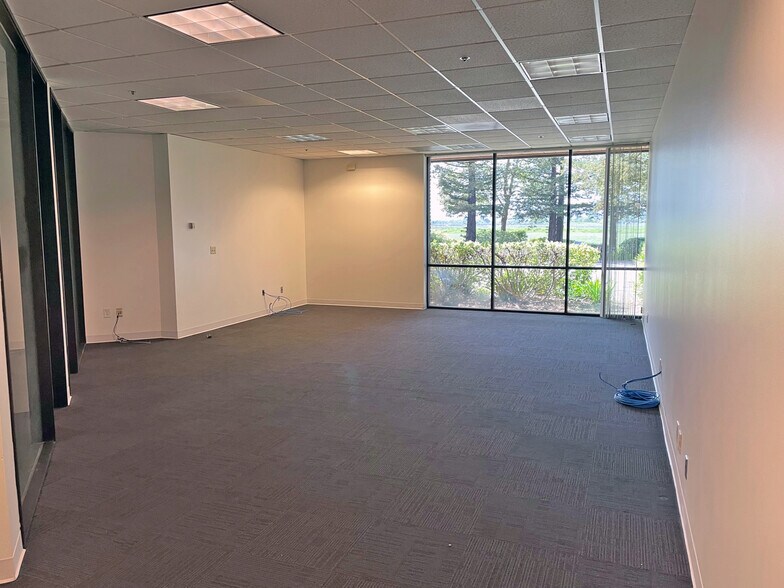 More Photos Of 1375 Corporate Cntr Pky, Santa Rosa Research And Development For Lease