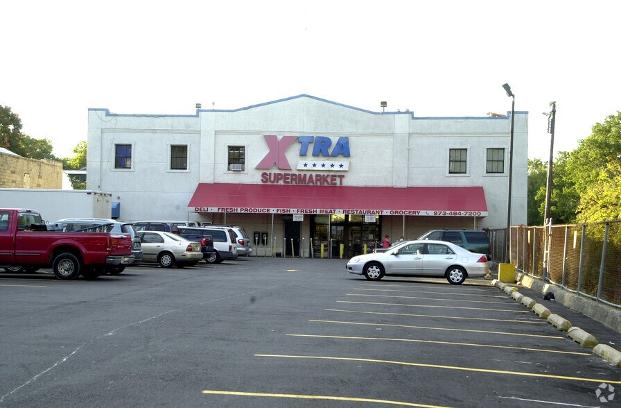 Primary Photo Of 926-932 Broadway, Newark Freestanding For Sale