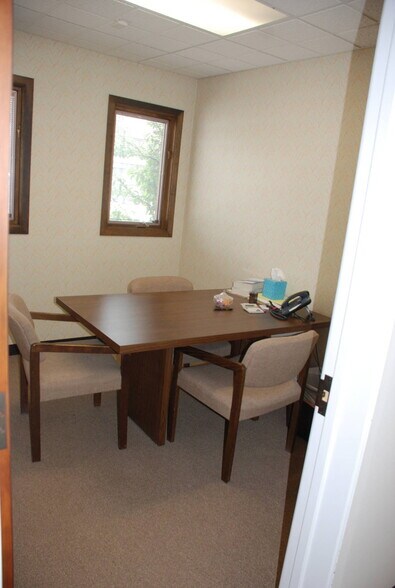 More Photos Of 1605 Perrysburg Holland Rd., Maumee Office For Sale