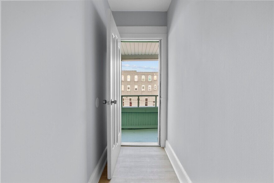 More Photos Of 746 Maple St, Bridgeport Apartments For Sale