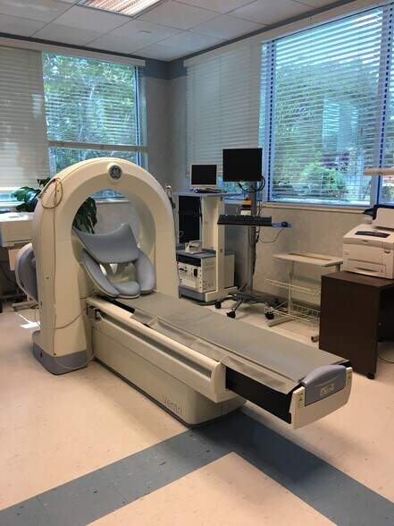 More Photos Of 900 NW 17th Ave, Delray Beach Medical For Sale