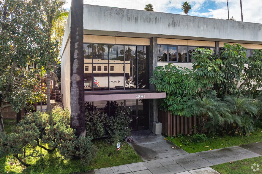 More Photos Of 1941 Huntington Dr, South Pasadena Medical For Lease