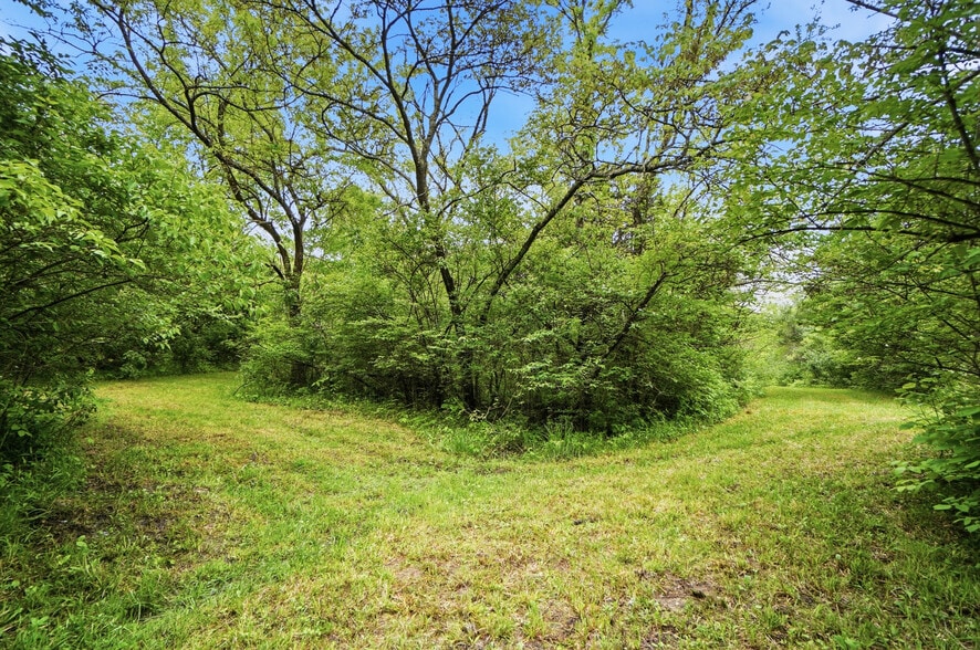More Photos Of 2996 Millville Shandon Rd, Hamilton Specialty For Sale