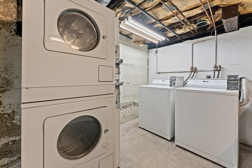 More Photos Of 175 Chapin St, Binghamton Apartments For Sale