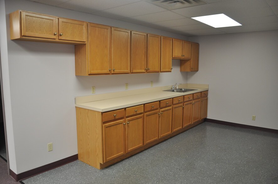 More Photos Of 1201 Greenbrier St, Charleston Office For Lease