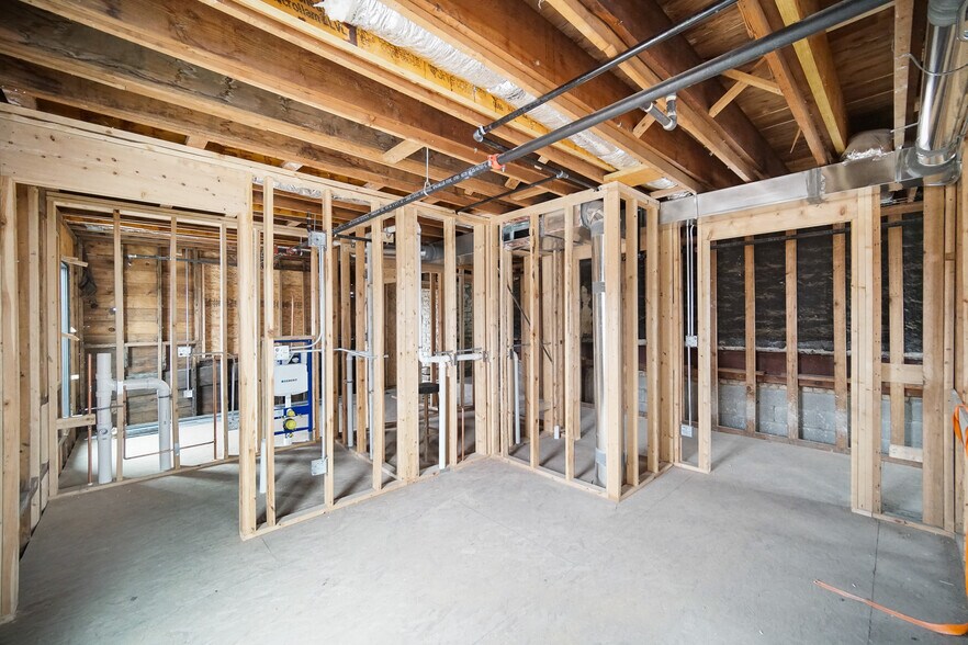 More Photos Of 1000 S State St, Lockport Restaurant For Sale