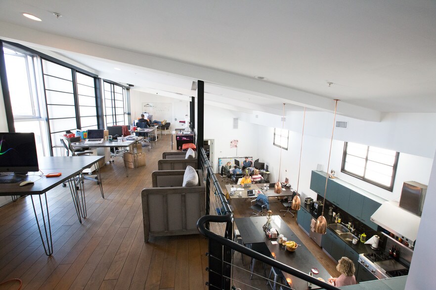 More Photos Of 2100 Abbot Kinney Blvd, Venice Office For Lease