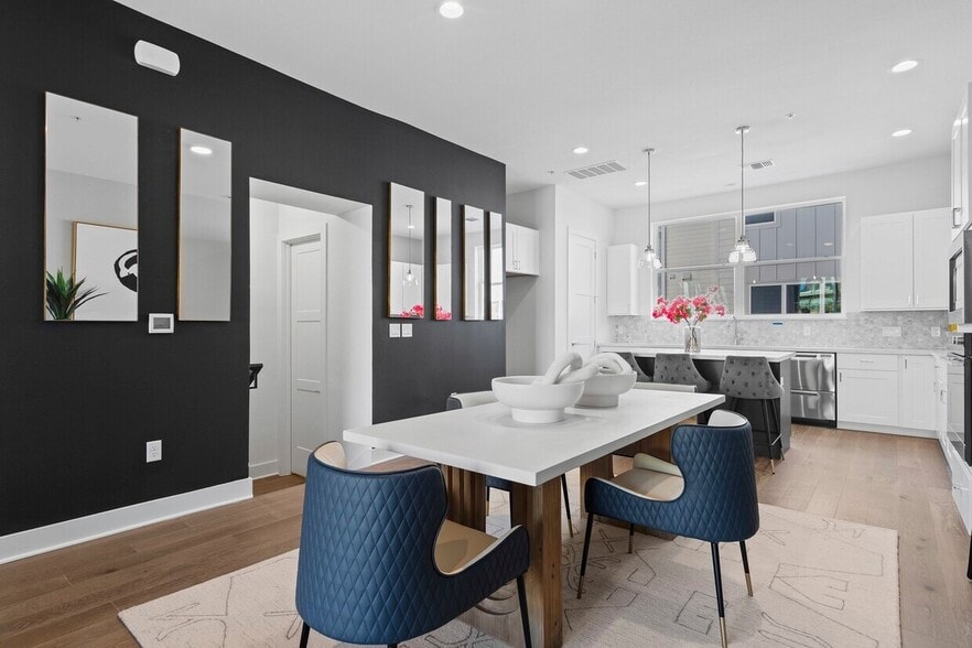 More Photos Of 3824 Berkman Dr, Austin Office Residential For Sale