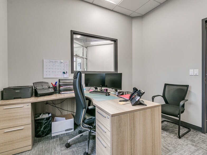 More Photos Of 8890 S Sunnylane Rd, Oklahoma City Flex For Sale