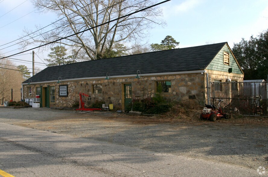 More Photos Of 846 Ellis St, Roswell Storefront Retail Office For Lease
