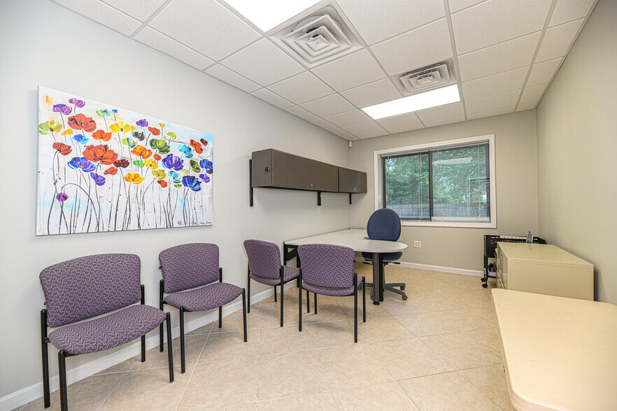 More Photos Of 106 Tyngsboro Rd, North Chelmsford Fast Food For Sale