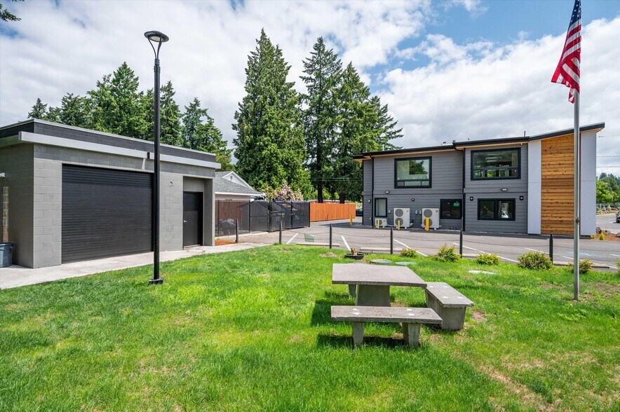 More Photos Of 3128 E Evergreen Blvd, Vancouver Loft Creative Space For Sale