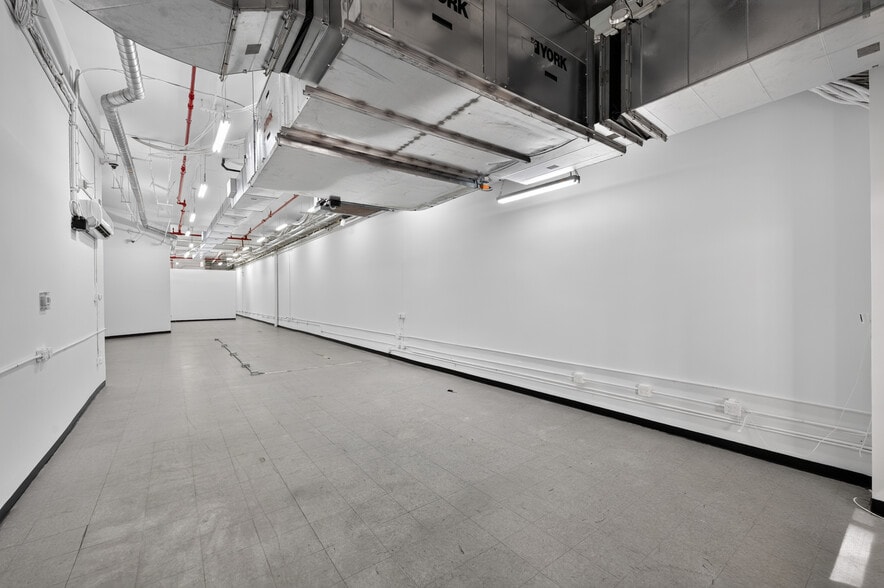 More Photos Of 356 Broadway, New York Apartments For Sale