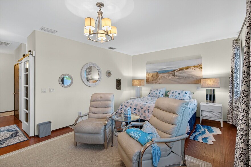 More Photos Of 5657 Shore S blvd, Gulfport Specialty For Sale