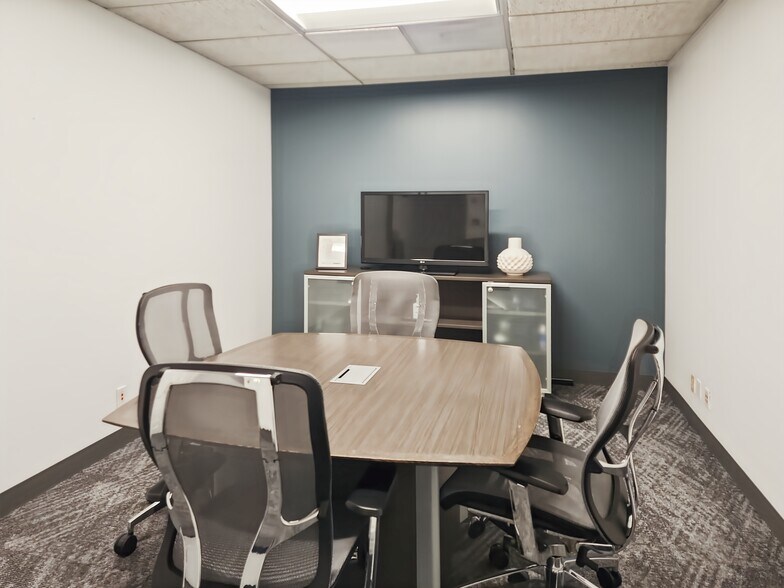 More Photos Of 3111 Camino del Rio N, San Diego Coworking Space