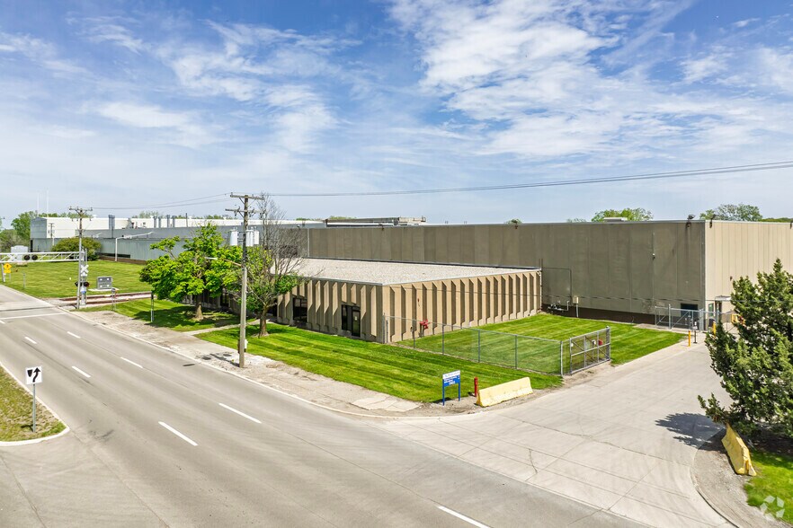 Primary Photo Of 17423 W Jefferson Ave, Riverview Industrial For Sale