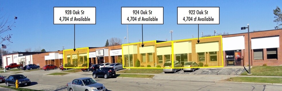 Primary Photo Of 920-930 Oak St, De Pere General Retail For Lease