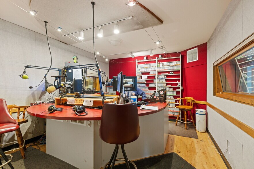 More Photos Of 4700 Walnut St, Boulder Office For Sale