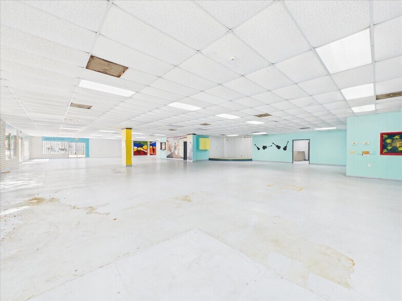 More Photos Of 607 Palm Ave, Palatka Flex For Sale