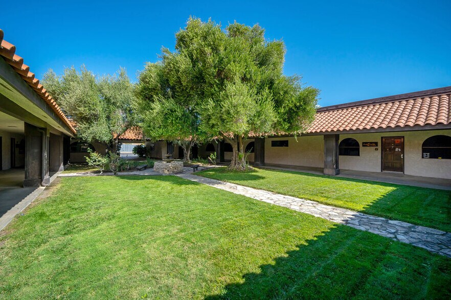 More Photos Of 1050 Las Tablas Rd, Templeton Medical For Lease