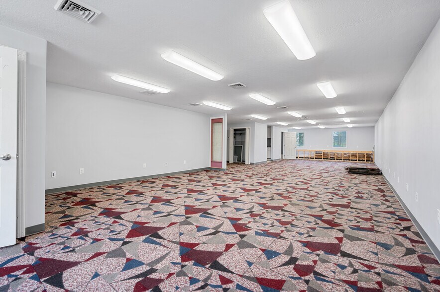 More Photos Of 7703 Perry Hwy, Pittsburgh Freestanding For Lease