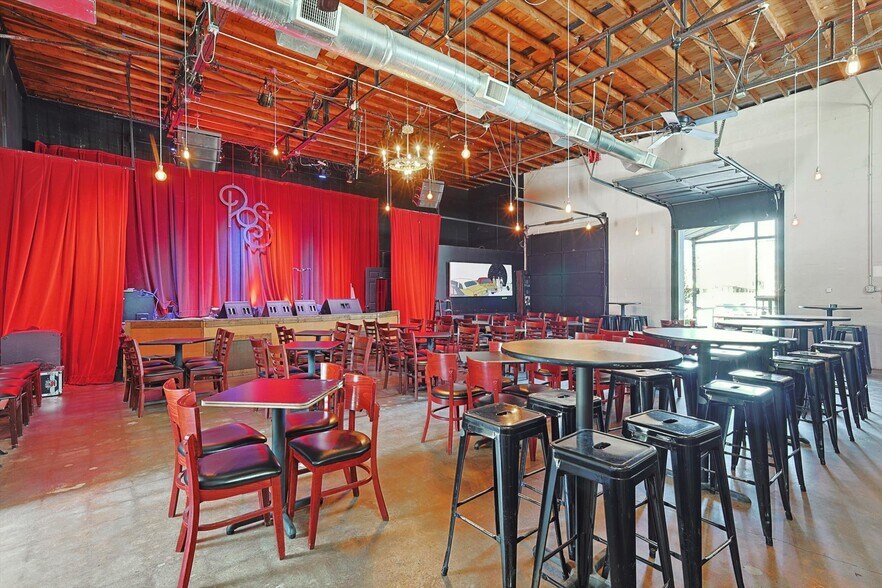 More Photos Of 2925 Race St, Fort Worth Restaurant For Lease