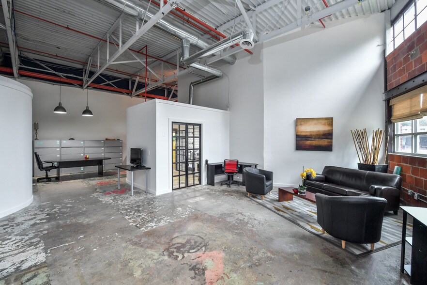 More Photos Of 650 Hamilton Ave SE, Atlanta Unknown For Lease