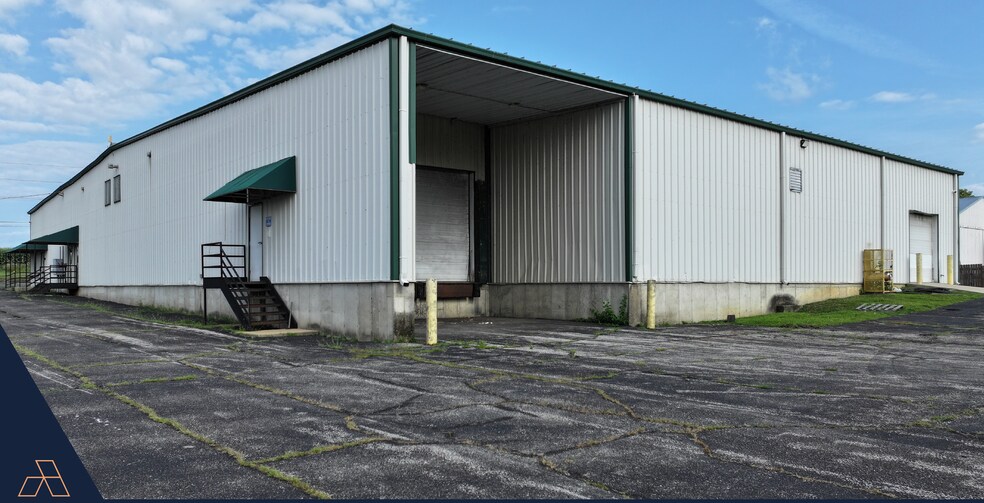 More Photos Of 5540 N Western Ave, Connersville Warehouse For Sale