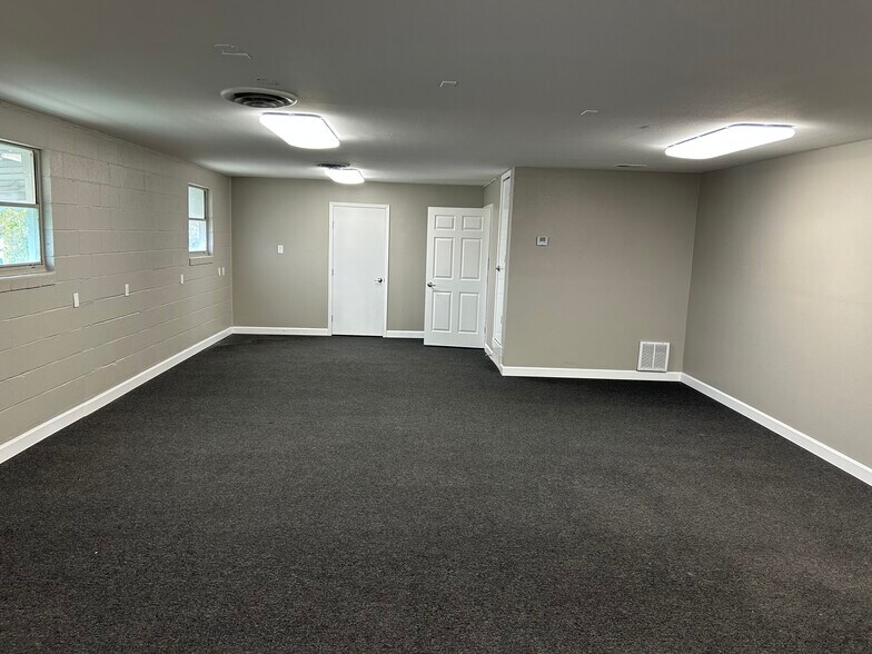 More Photos Of 3120-3122 E Lancaster Ave, Fort Worth Storefront Retail Office For Lease