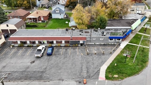 More Photos Of 6908 Buffalo Ave, Niagara Falls Hotel For Lease